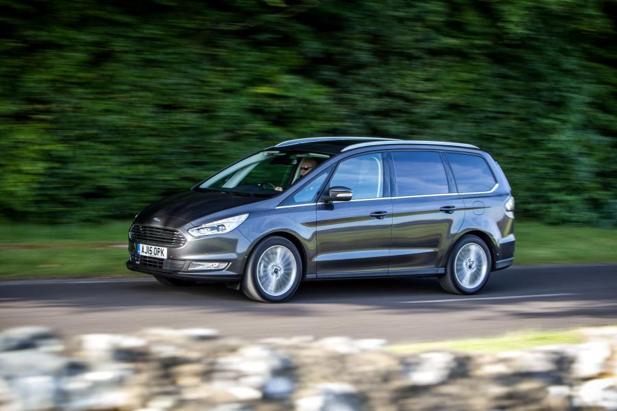  Ford Galaxy 2015 года  (UK) (фото 20 из 27)